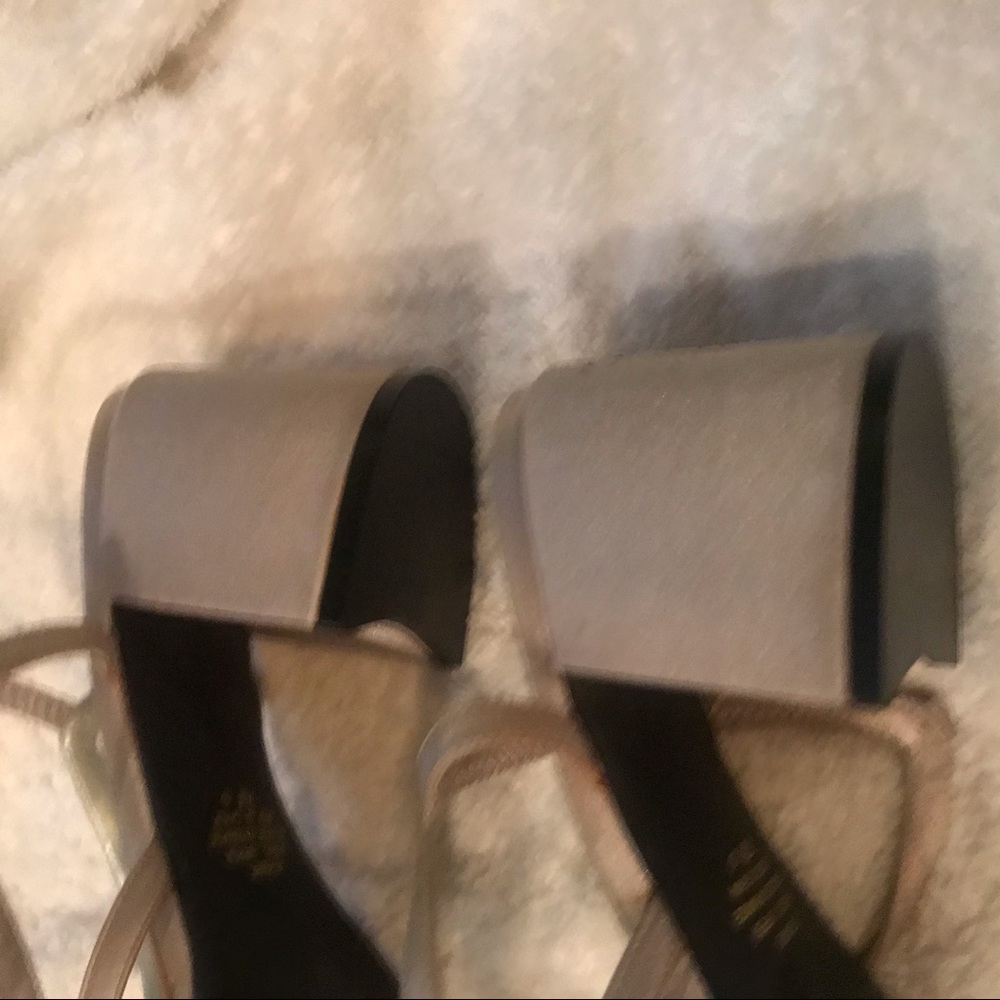 Prima Block Heels - Picture 7 of 8